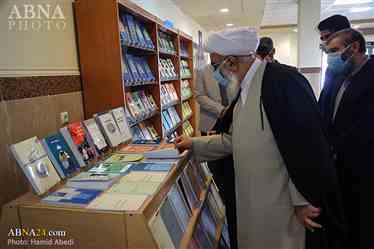گزارش تصویری از حضور آیت الله رمضانی در کتابخانه استاد خسروشاهی (ره)