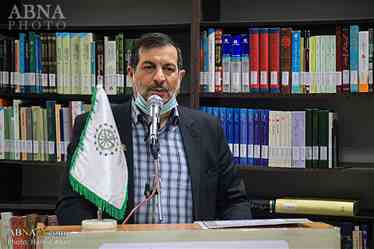 گزارش تصویری از حضور آیت الله رمضانی در کتابخانه استاد خسروشاهی (ره)