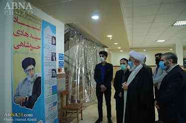 گزارش تصویری از حضور آیت الله رمضانی در کتابخانه استاد خسروشاهی (ره)