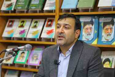 گزارش تصویری، رونمایی از کتاب «مرد امّت» در در کتابخانه استاد خسروشاهی