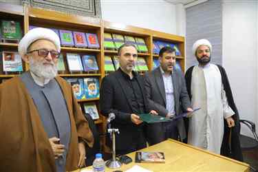 گزارش تصویری، رونمایی از کتاب «مرد امّت» در در کتابخانه استاد خسروشاهی