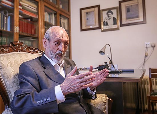 به یاد حجت الاسلام سید هادی خسروشاهی« در نوجوانی جویای حقیقت بود»