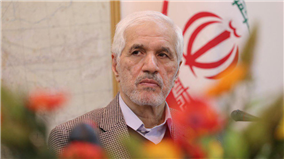 از شمار دو چشم یك تن كم و ز شمار خرد هزاران بیش