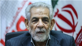 مردی میانهرو با همه جناحها، ارادتمند شدید طالقانی و مدافع شریعتی