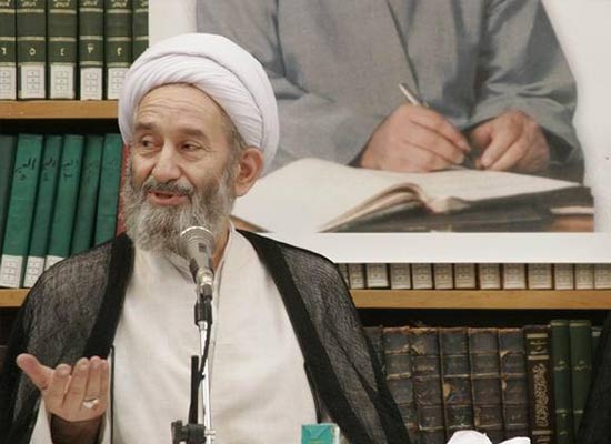 استاد علی اکبر مهدی پور حق شناسی و دفاع از مرجعیت در شخصیت ایشان کاملا جلوه گر بود