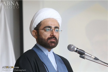 سخنرانی حجت الاسلام والمسلمین دکتر بهرامی رئیس مرکز تحقیقات کامپیوتری علوم اسلامی در مراسم نکوداشت و رونمایی نرم افزار مجموعه آثار استاد سید هادی خسروشاهی رحمه الله