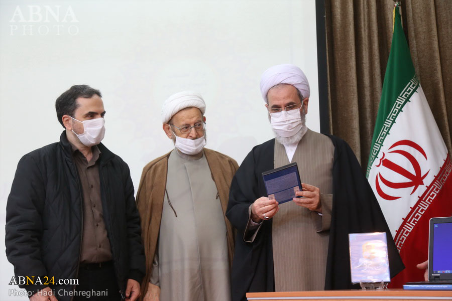 رونمایی از نرم افزار مجموعه آثار آیت الله سید هادی خسروشاهی (ره)