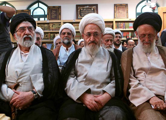 نگاه علامه به کورش کبیر