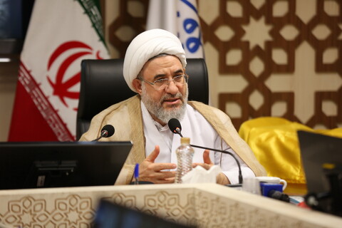 هر جا ورود نکرده ایم دشمن نفوذ کرده است، توجه به عرضه مناسب و آسان سازی آثار مرحوم خسروشاهی