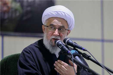 گفت وگو با حجت الاسلام والمسلمین رضا رمضانی: عالم مجاهد، متفکر تقریبی و از شخصیت های نادر جهان